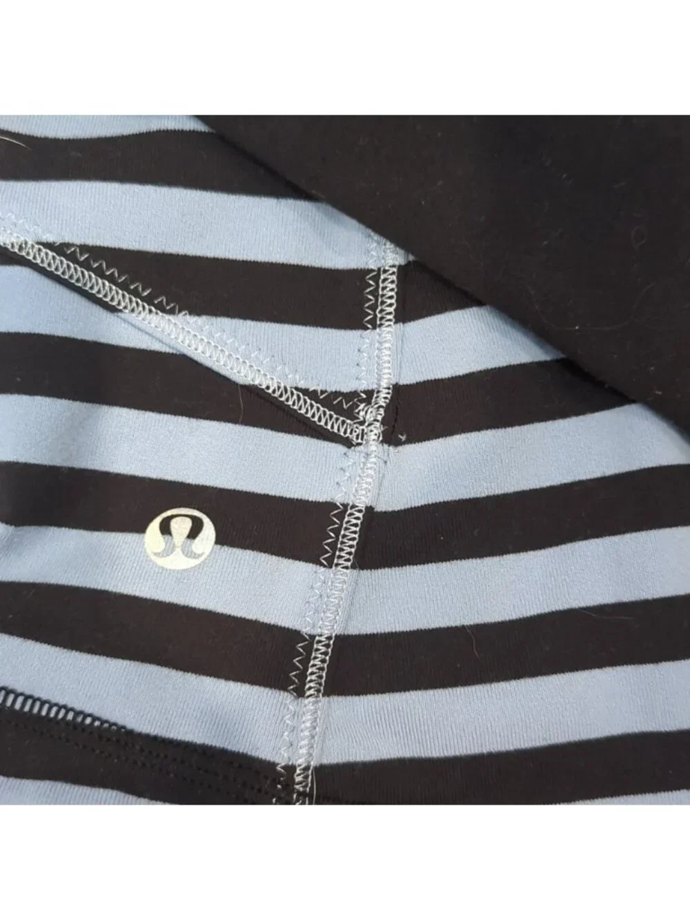 Lululemon Forme Jacket Sea Stripe Polar Haze Black / Black